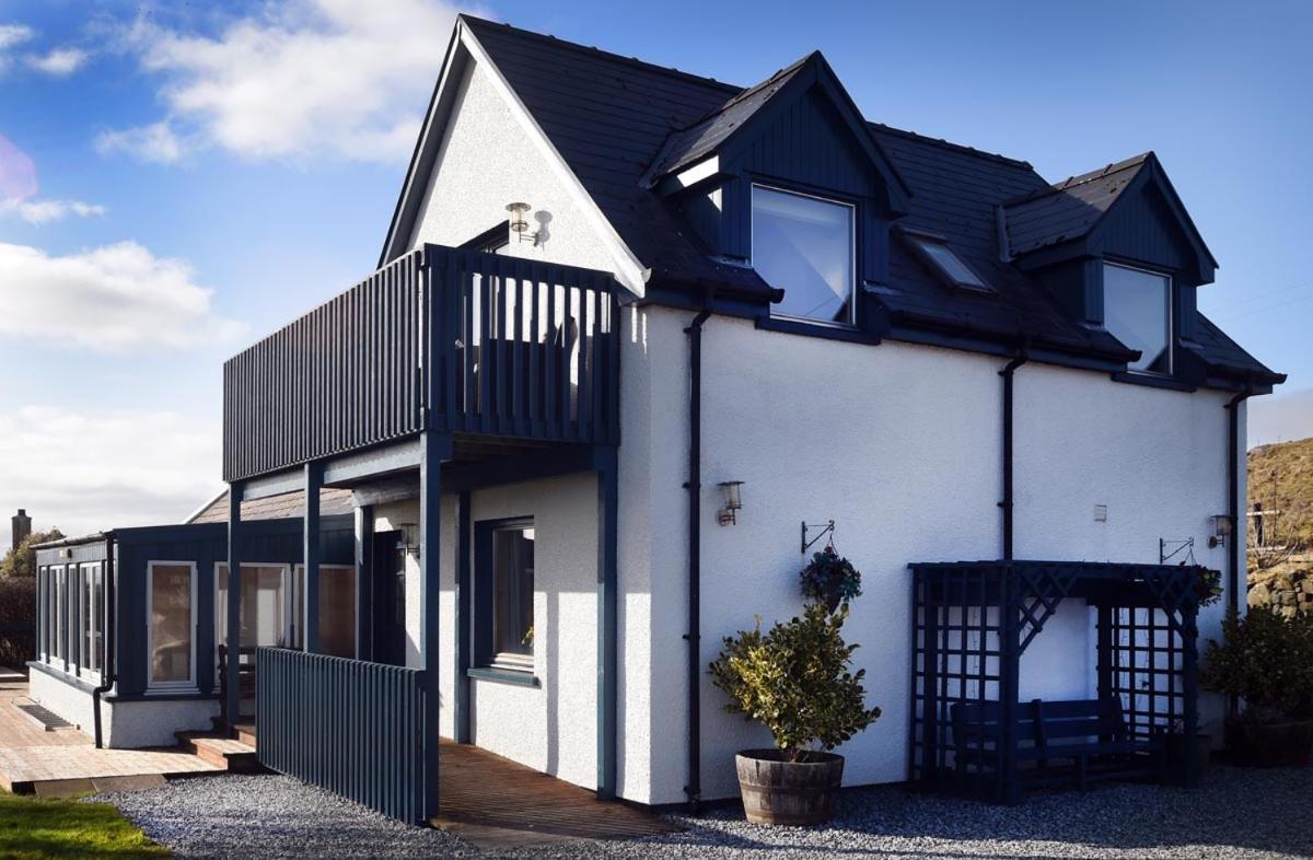 Rowan Cottage Self Catering Portree Exteriör bild